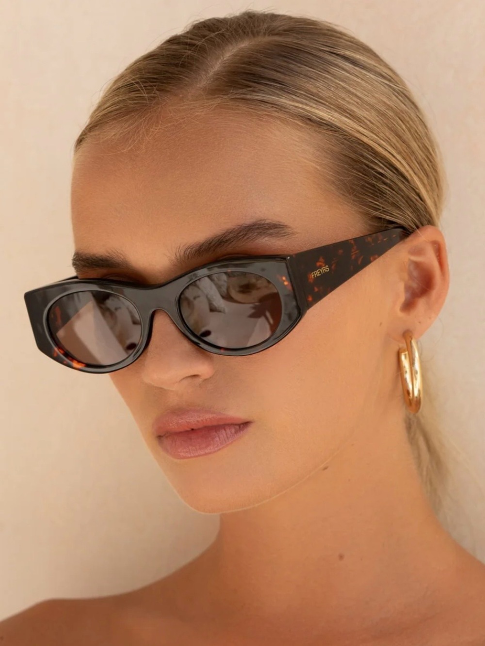 FREYRS Layla Oval Sunglasses